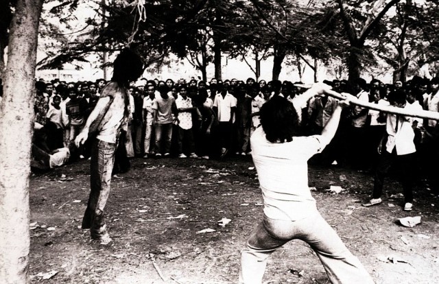 Vào ngày 6/10/1976