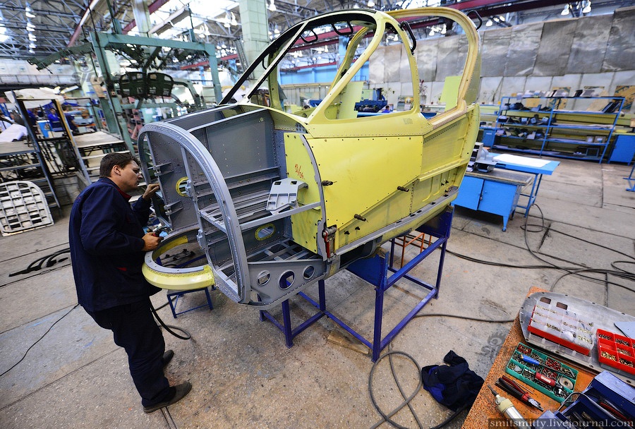 Ca sau Ka-52 duoc san xuat nhu the nao? hinh anh