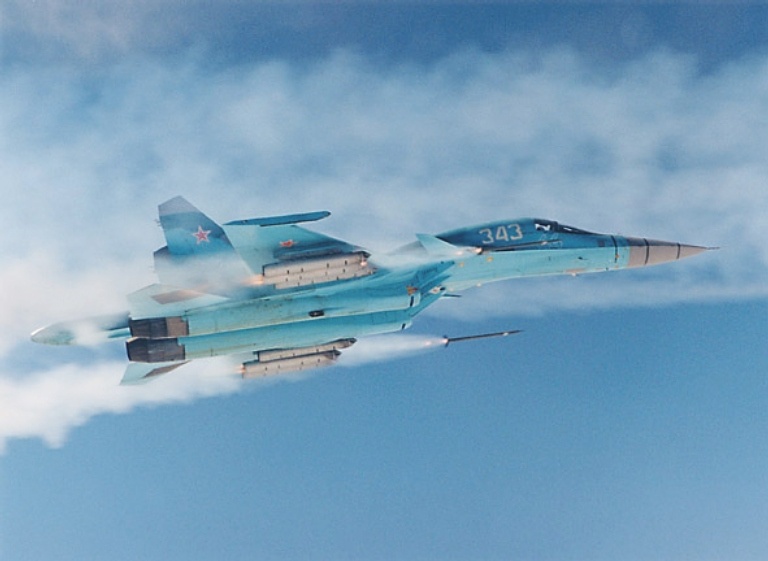 Xe tang bay Su-34 pho dien suc manh hinh anh