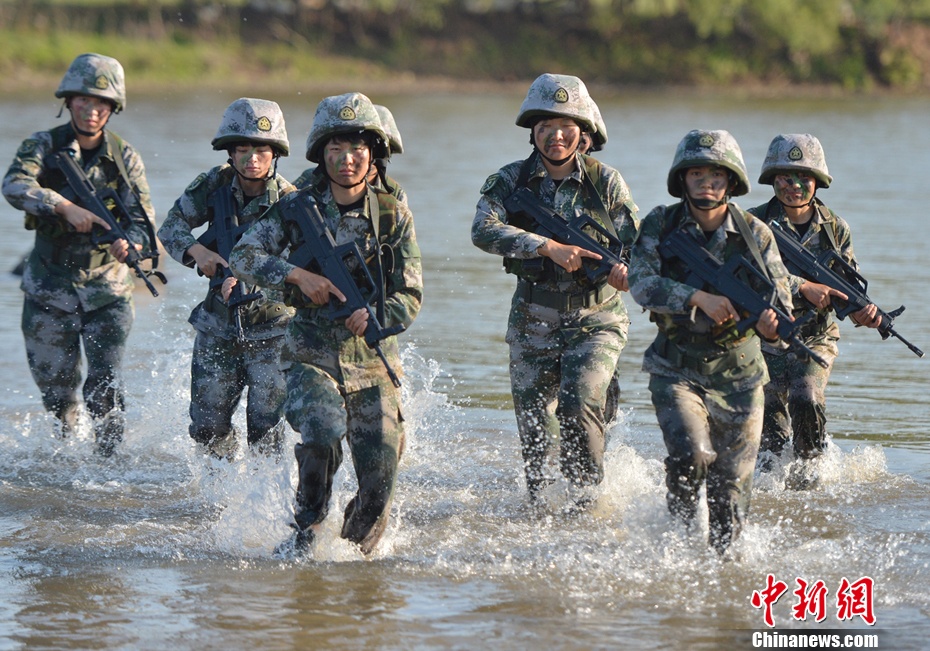 Qua trinh huan luyen cua nu dac nhiem Trung Quoc hinh anh