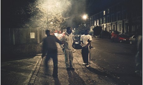 Con duong truot doc cua tay trum xa hoi den o Anh hinh anh