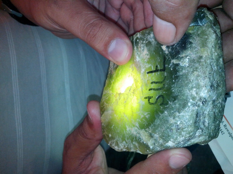 Ket cuc bi tham cua nhung nguoi san tim ngoc thach hinh anh