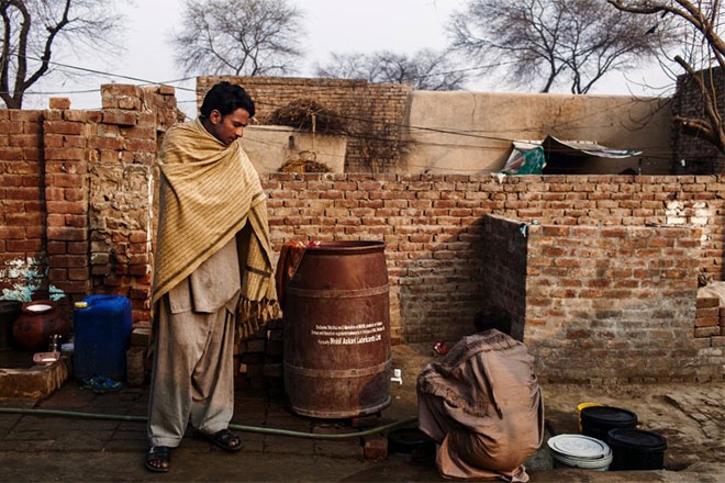 Theo lời Masih, cuộc sống hiện nay khổ cực, nhưng vẫn sung sướng hơn vạn lần thời kỳ anh còn là một nô lệ hiện đại.