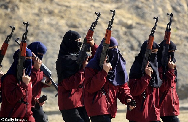 Canh tap luyen cua nhung nu chien binh khong so chet hinh anh