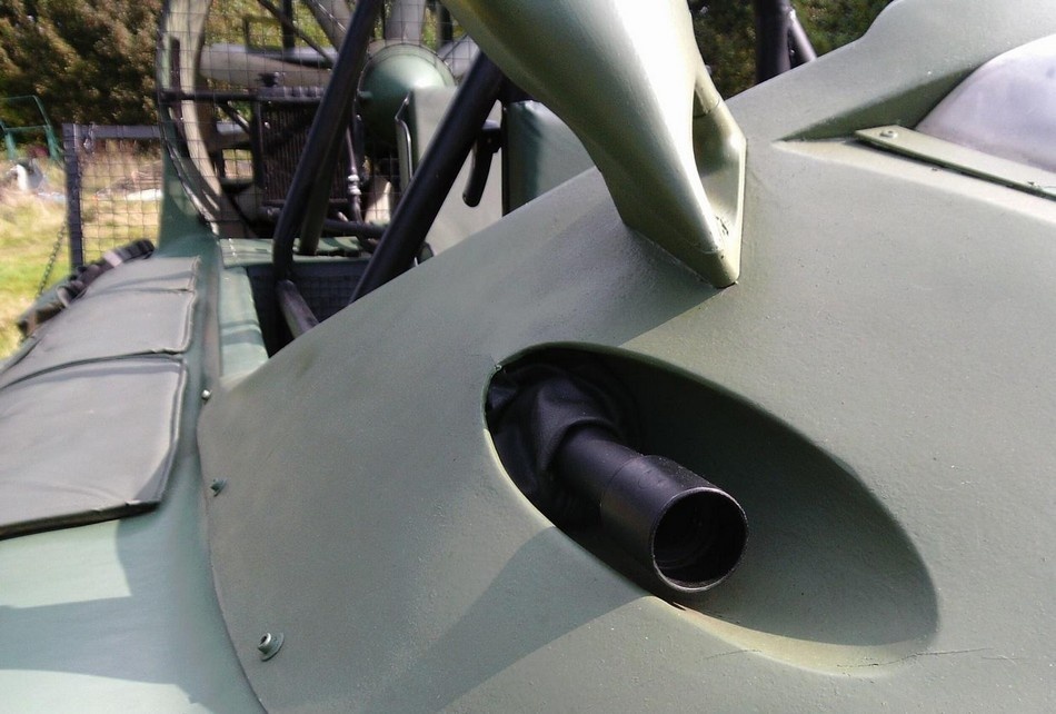 Cận cảnh một trong hai khẩu súng máy