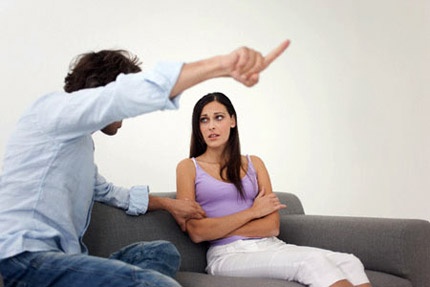 Ong chong khong biet ghen hinh anh