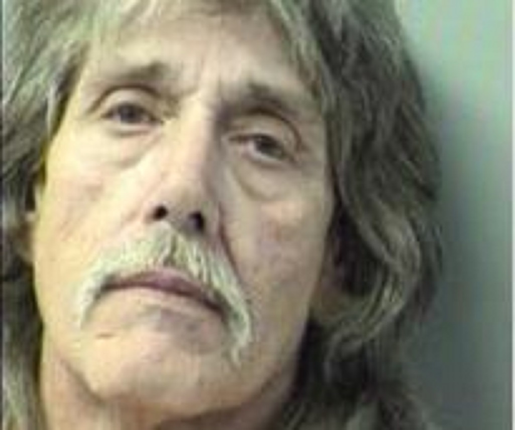 Gay hoa hoan vi hut ma tuy khi tham nguoi benh hinh anh