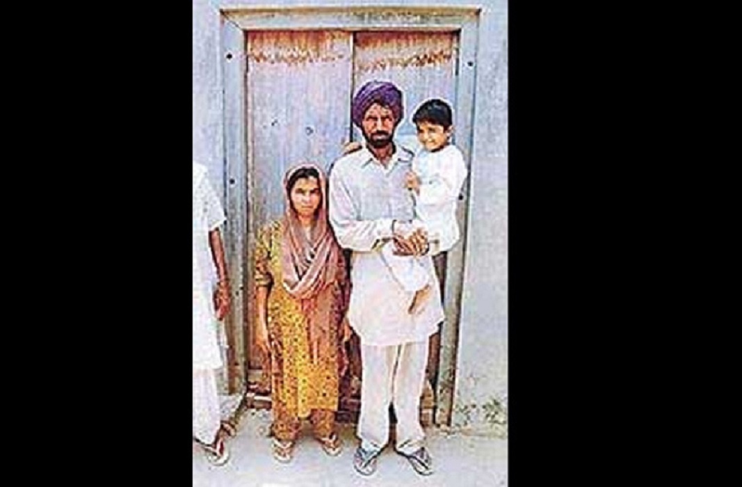 Cậu bs Taranjit Singh nhớ rõ gia đình và cái chết của bản thân trong kiếp trước. Ảnh: