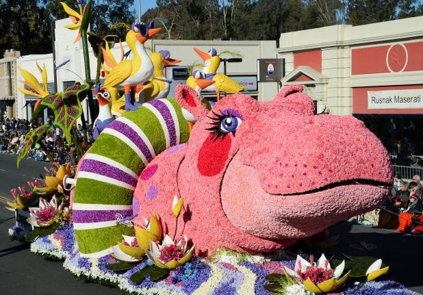 Loat anh ngo nghinh ve le hoi Hoa hong o My hinh anh