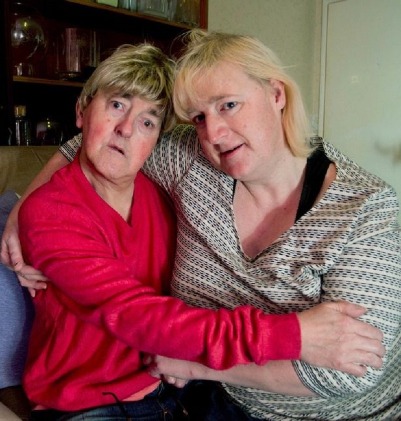 Cap dong tinh nam chuyen gioi roi yeu nhau nhu hai phu nu hinh anh