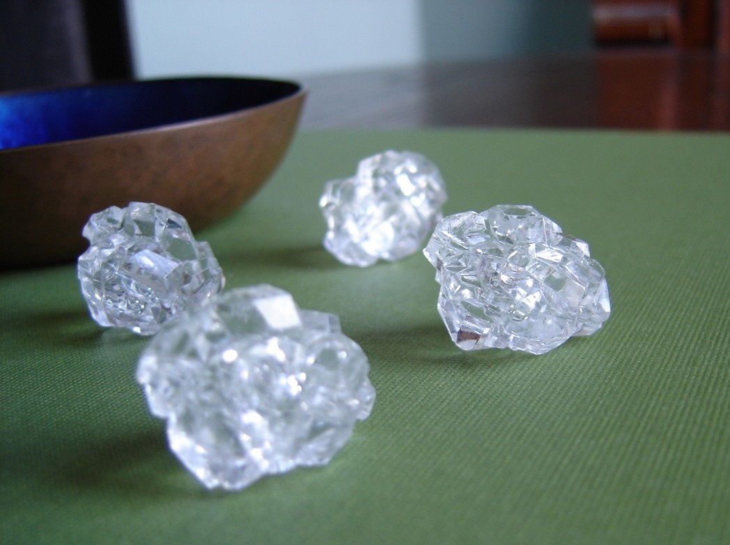 Khoi bang tu tren troi dam thung mai nha hinh anh