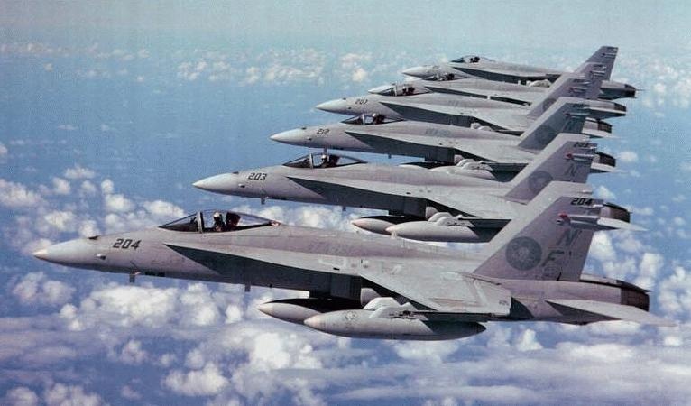 Tiêm kích trên hạm F/A-18 