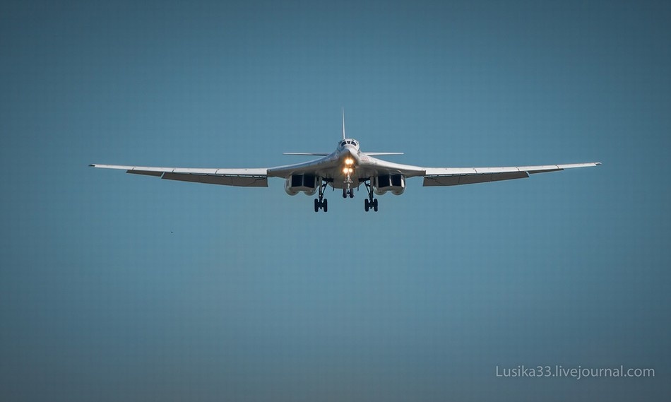 Tu-160