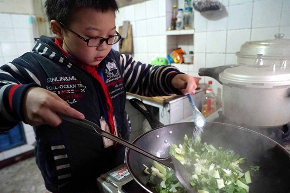 Nghi luc cua cau hoc tro nhat rac de giup bo chua ung thu hinh anh