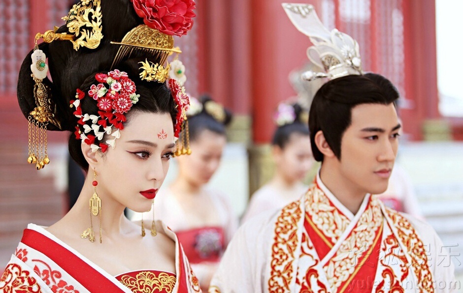 Cuoc tranh gianh quyen luc giua me con Vo Tac Thien (ky 2) hinh anh