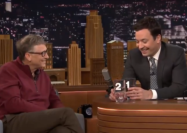 Bill Gates lua nguoi dan chuong trinh uong nuoc tai che hinh anh