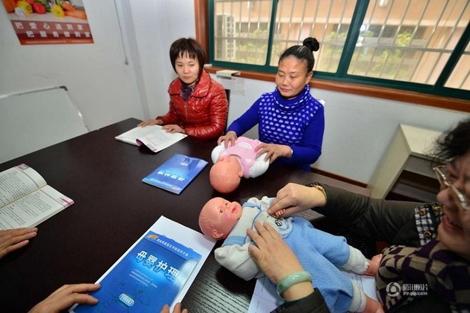 Thậm chí các trung tâm giới thiệu người giúp việc còn thuê hẳn 