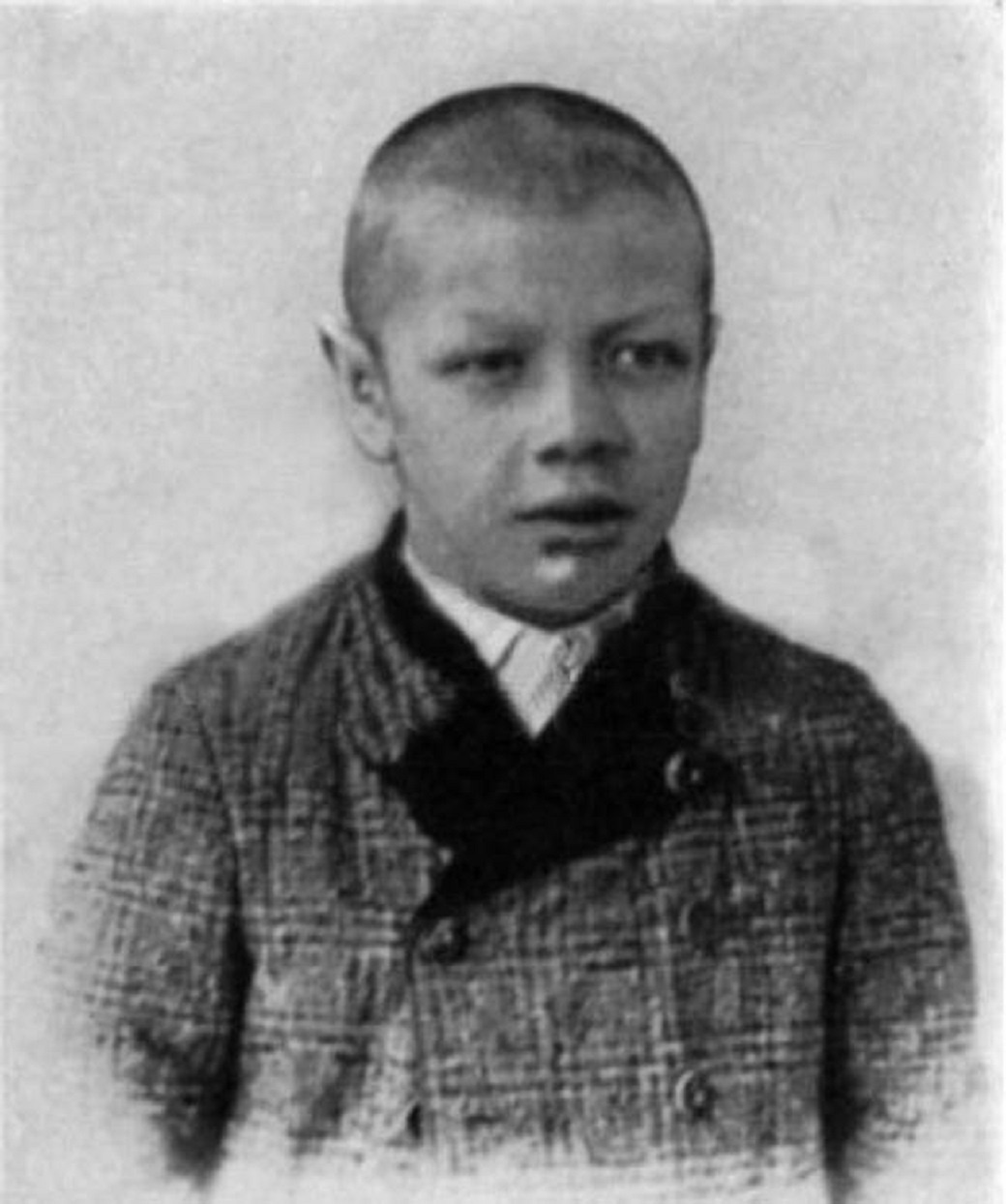 Thời niên thiếu, Adam Rainer thuộc nhóm người lùn với chiều cao chưa đến 1,5 mét. Ảnh: The Chirurgeons Apprentice