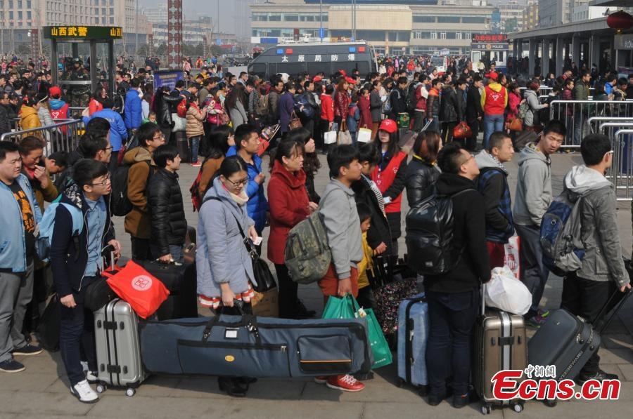 Hàng nghìn người