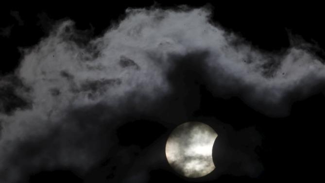 Mây xuất hiện ở nhiều nơi