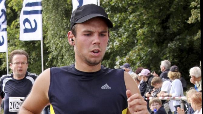 Co pho 4U9525 tu xung la 'ac quy bau troi' hinh anh