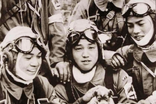 Những phi công thần phong Nhật Bản trong Chiến tranh Thế giới thứ hai. 