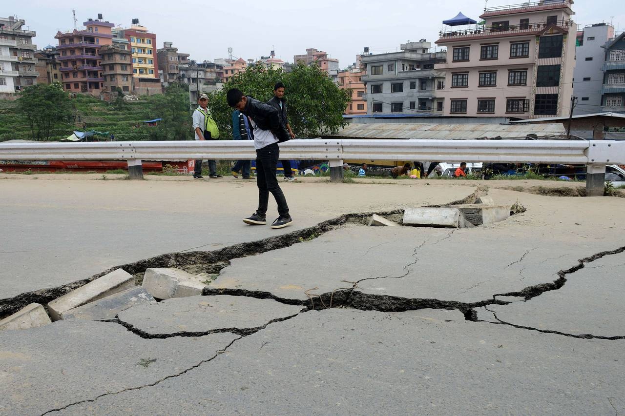 Vụ va chạm giữa hai mảng kiến tạo Ấn Độ và Á - Âu xé toạc mặt đất thung lũng Katmandu., Nepal. Ảnh: Getty Images