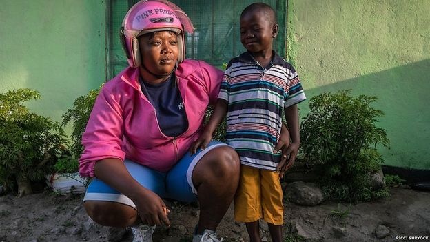 Do làm việc từ 5h sáng tới 9h tối hàng ngày nên Coleman có rất ít thời gian dành cho gia đình.