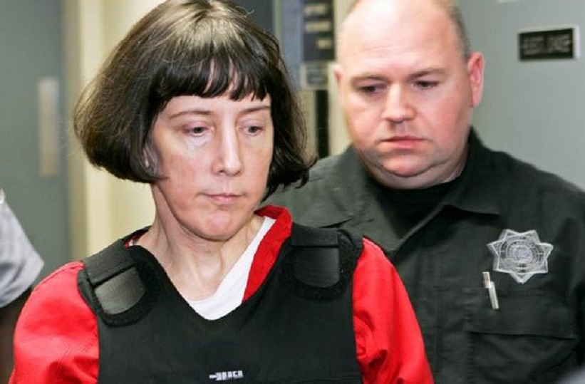 Cau chuyen nhung giao su tro thanh toi pham hinh anh