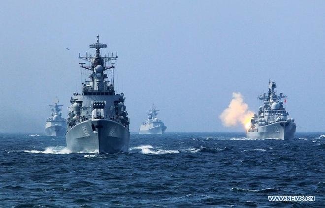 Tau chien Nga, Trung Quoc tien vao Dia Trung Hai tap tran hinh anh