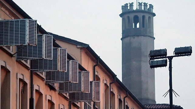 Trum mafia duoc roi khoi tu vi di ung voi xa lim hinh anh