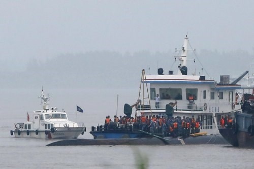 TQ bi chi trich dua thong tin nho giot ve vu chim tau hinh anh