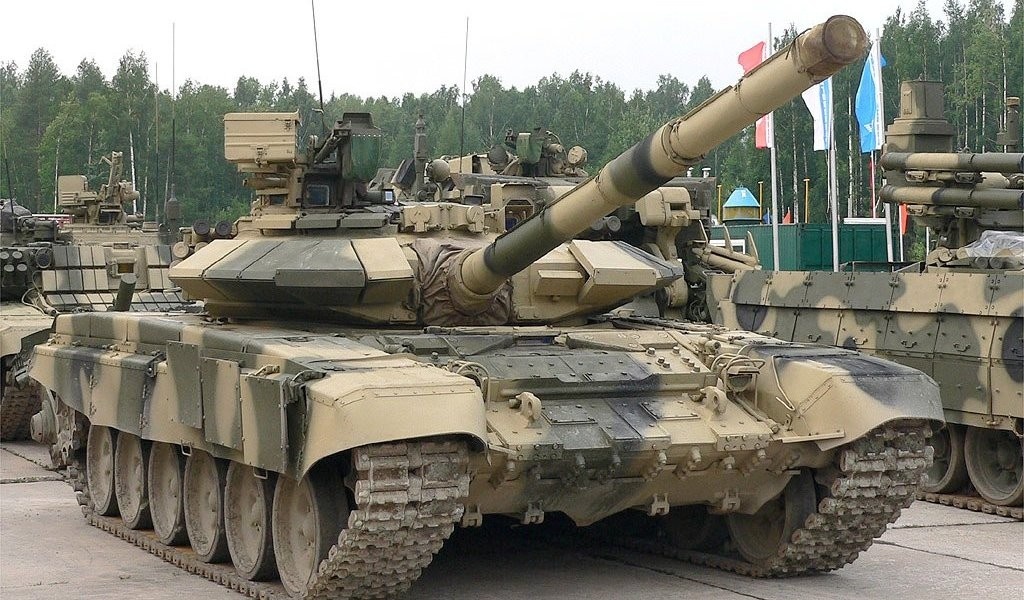 Dong Nam A - diem nong thi truong vu khi the gioi hinh anh