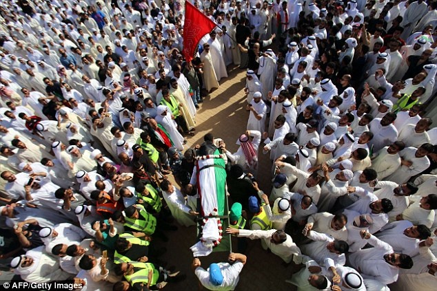 Dam tang tap the cho nan nhan cua IS hinh anh