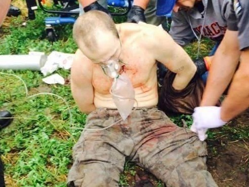 Cảnh sát New York bắt sống tội phạm vượt ngục David Sweat ngày 29/6. Ảnh: AP