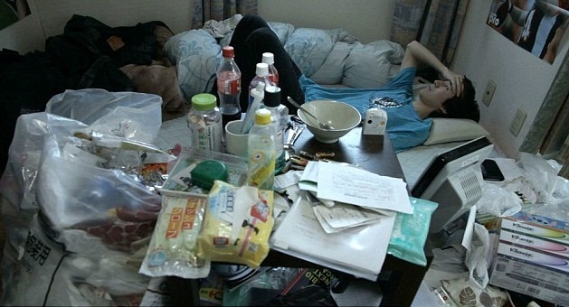 Hang trieu dan ong Nhat xa lanh xa hoi hinh anh