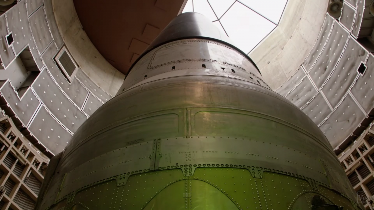 Quy trinh phuc tap de khoi dong ten lua hat nhan hinh anh