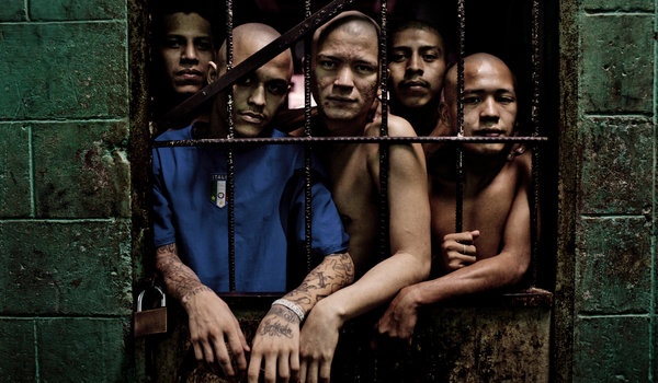 Cuoc song tai trung tam bao luc cua the gioi hinh anh