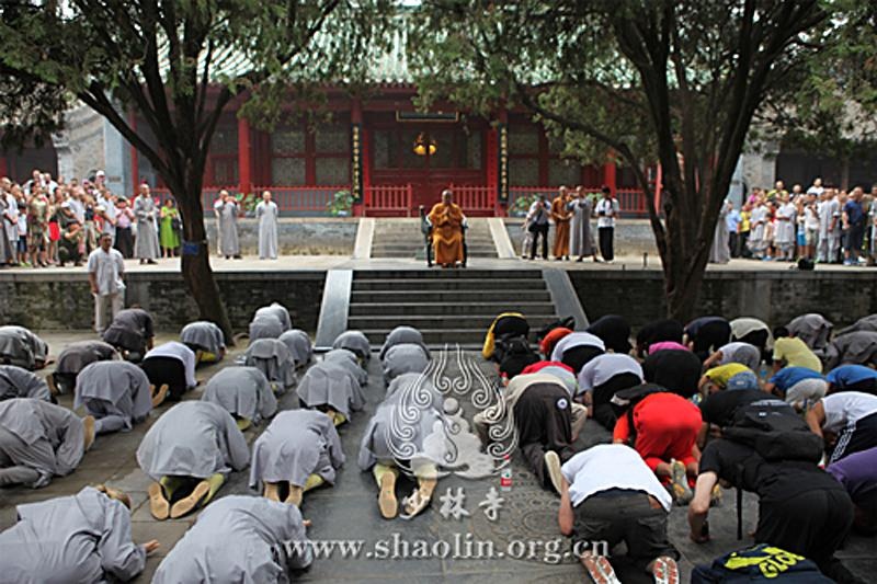 Những lời tố cáo hành vi không đúng mực của sư Thích Vĩnh Tín xuất hiện nhiều trên mạng vào tuần qua. Người đăng tự nhận từng là đồ đệ tu học tại Thiếu Lâm Tự. 