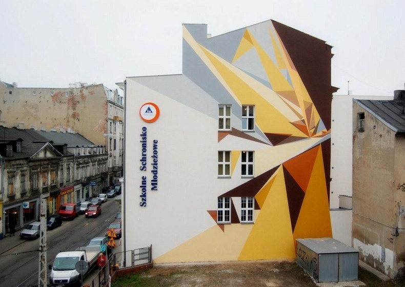 Theo ông, dự án vẽ tranh tường mang đến diện mạo mới cho thành phố, làm thay đổi hình ảnh hàng ngày của nó. 