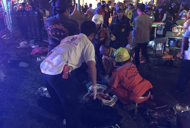 Canh tan tac sau vu no chan dong Bangkok hinh anh