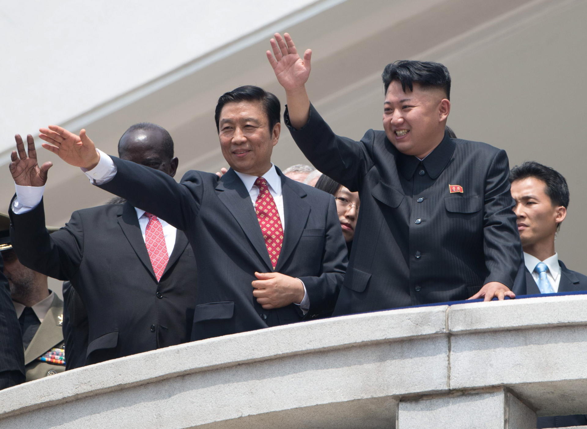 Kim Jong Un khong du le duyet binh o Trung Quoc hinh anh