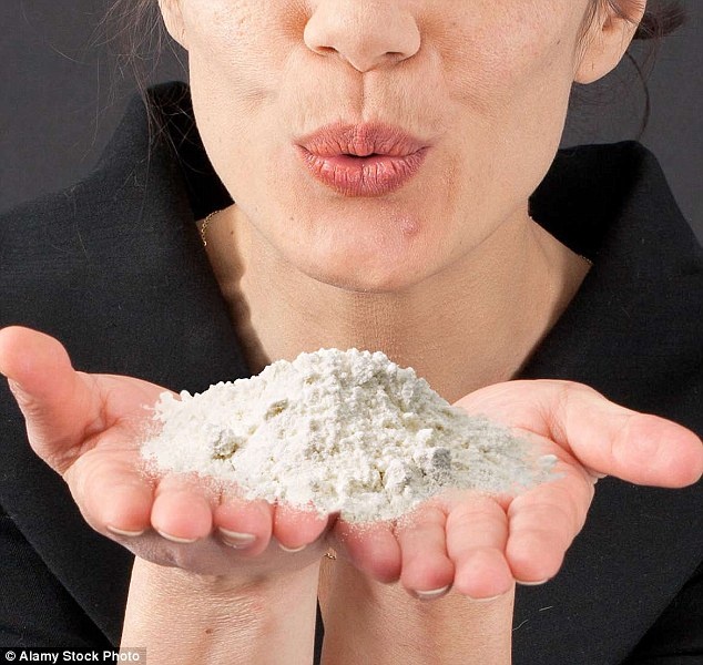 Chat bi an giup toi pham Trung Quoc long hanh khap the gioi hinh anh