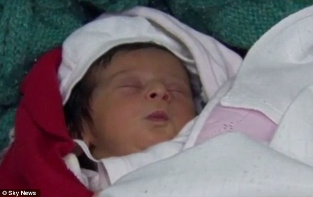 Nhung dua tre ra doi tren duong ti nan hinh anh