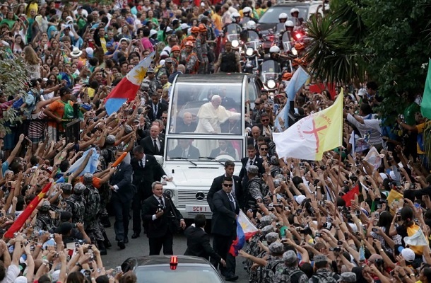 Nhung cuoc dieu hanh than thien cua Giao hoang hinh anh