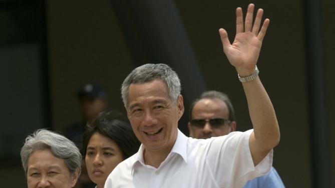 Thu tuong Singapore cong bo noi cac moi hinh anh