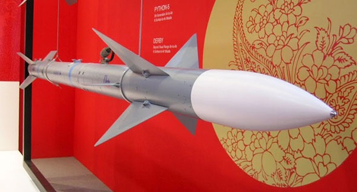 Trong khi đó, Derby là dòng tên lửa dẫn đường bằng radar