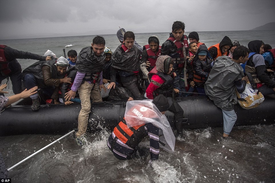 Noi yen nghi hiu quanh cua nhung nguoi toi mien dat hua hinh anh