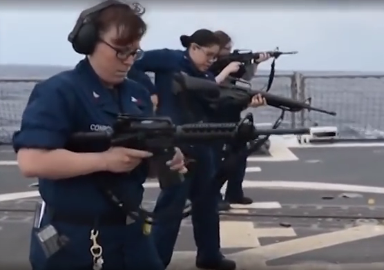 Hoat dong cua tau USS Lassen o Bien Dong hinh anh