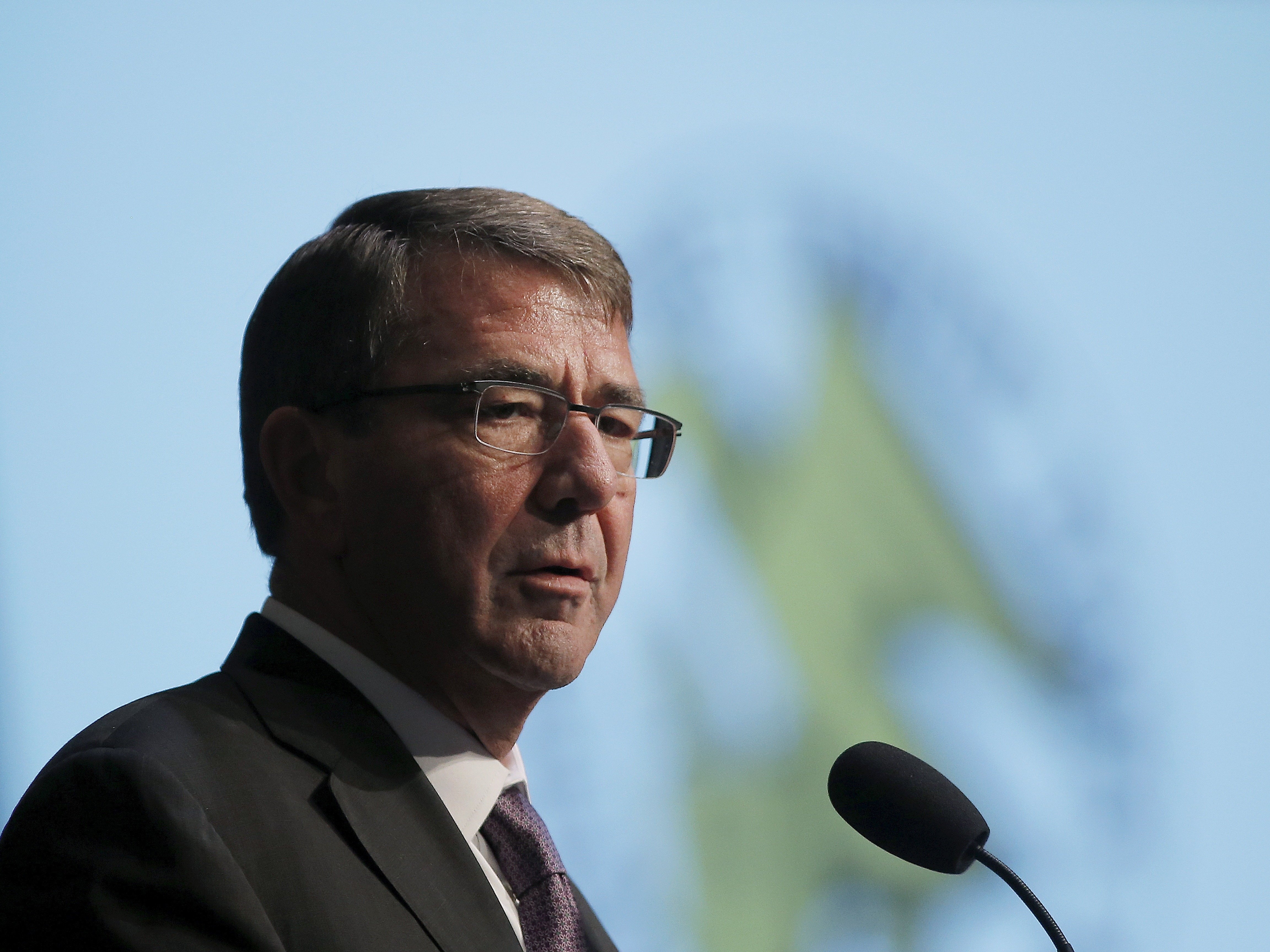 My cong bo thay doi trong chien luoc chong IS hinh anh